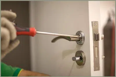 Waterbury Locksmith And Key Waterbury, CT 203-651-6684 - 68-44-8